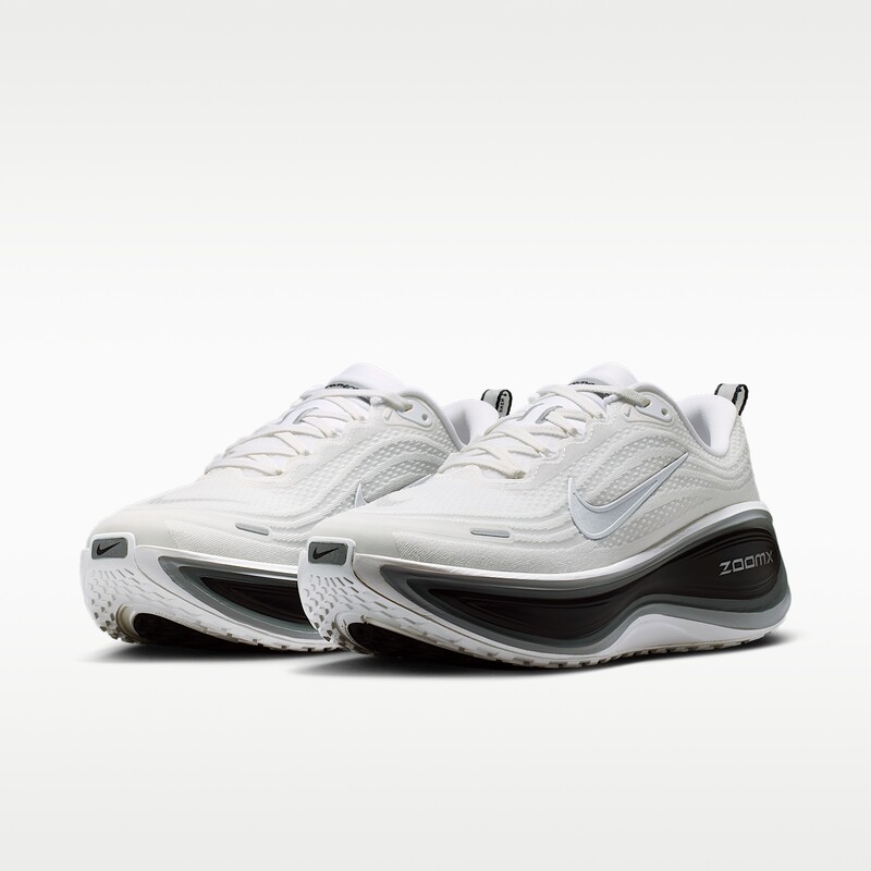 Nike Vomero Plus "Metallic Silver" | II7181-102 Nike Vomero Plus "Metallic Silver" | II7181-102