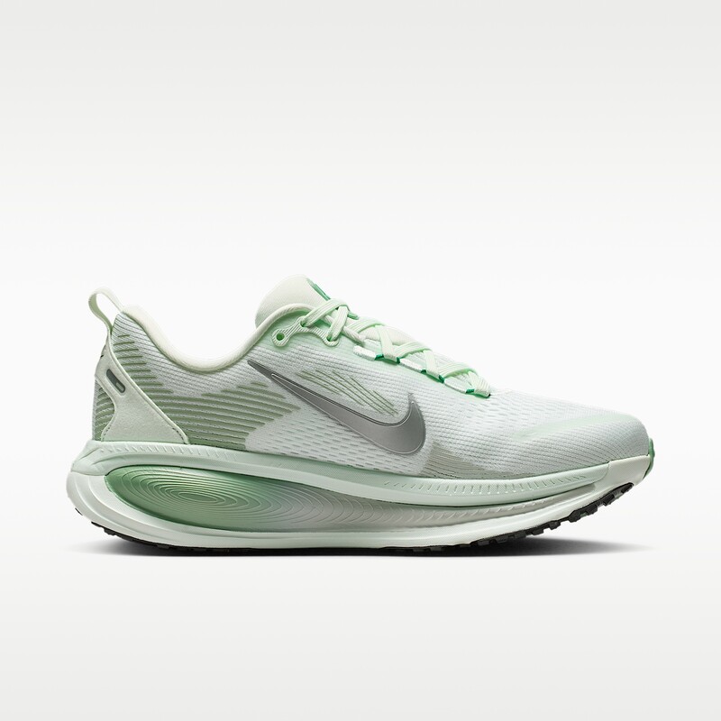 Nike Vomero 18 "Barely Green" | HM6804-300