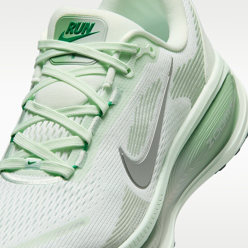 Nike Vomero 18 "Barely Green" | HM6804-300 Nike Vomero 18 "Barely Green" | HM6804-300