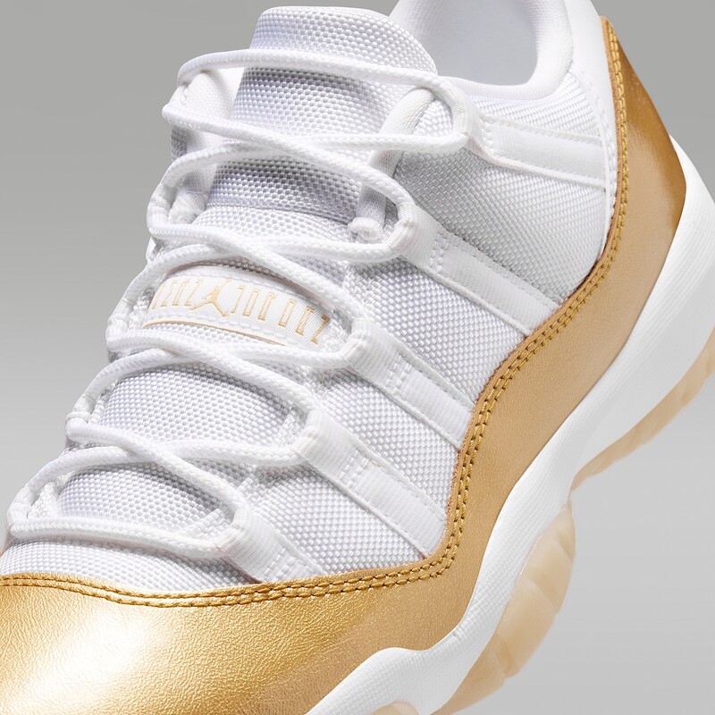 Air Jordan 11 Low "Mother’s Day" | AH7860-102
