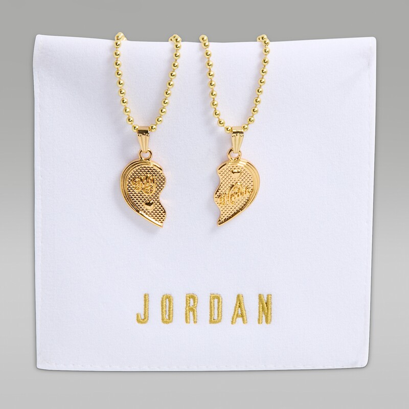 Air Jordan 11 Low "Mother’s Day" | AH7860-102