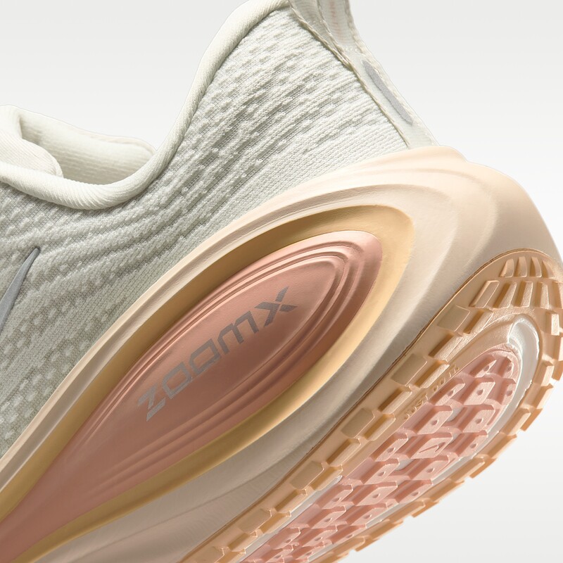 Nike Vomero Plus "Light Bone" | HV8154-012