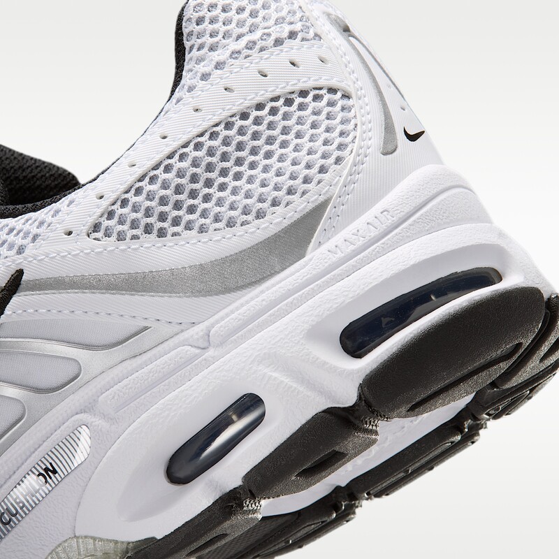 Nike Air Max Moto 2K "Wolf Grey" | IR1476-100