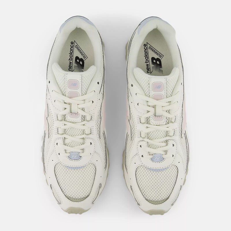 New Balance 204L "Sea Salt" | U204L7ZL