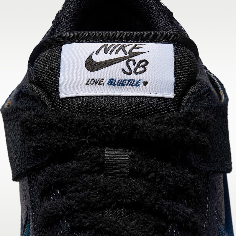 Bluetile x Nike SB Dunk Low "Pitch Blue/Black" | IQ1323-001 Bluetile x Nike SB Dunk Low "Pitch Blue/Black" | IQ1323-001
