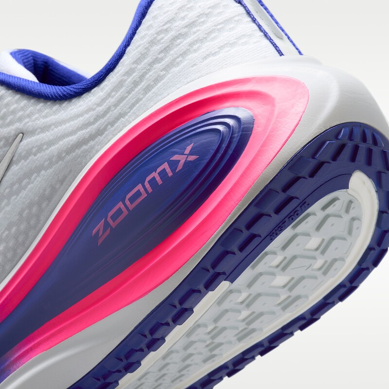Nike Vomero Plus SE "Concord" | IR5893-100 Nike Vomero Plus SE "Concord" | IR5893-100
