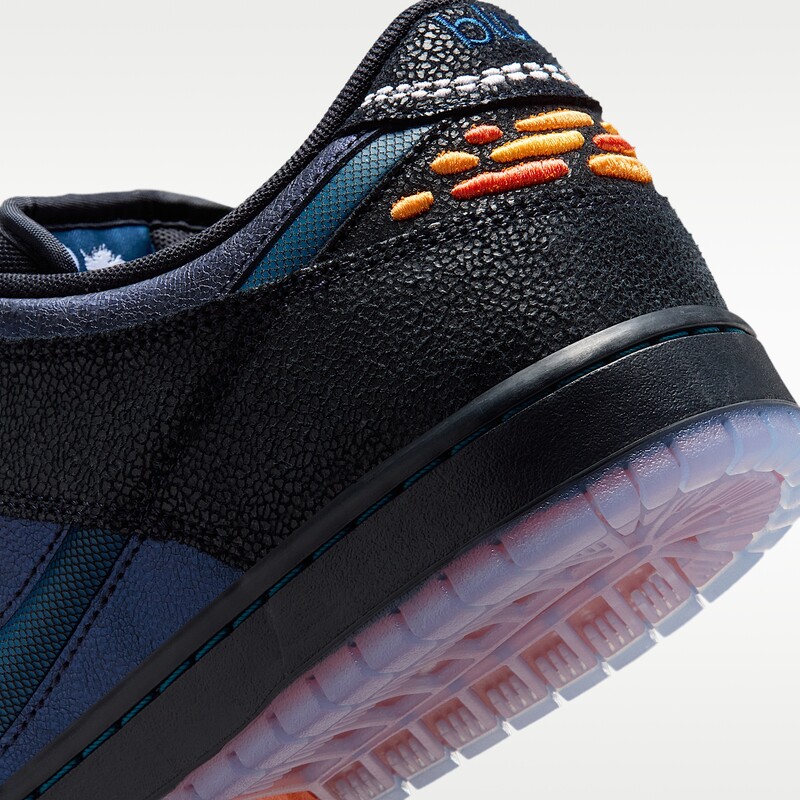 Bluetile x Nike SB Dunk Low "Pitch Blue/Black" | IQ1323-001 Bluetile x Nike SB Dunk Low "Pitch Blue/Black" | IQ1323-001
