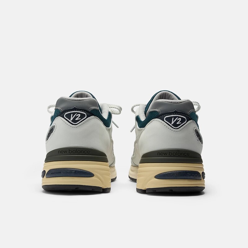 New Balance 991 V2 Made in UK "Grey/Navy" | U991TO2