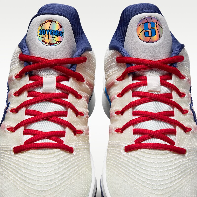 Nike Sabrina 3 "WNBA 30th" | IH1125-100 Nike Sabrina 3 "WNBA 30th" | IH1125-100