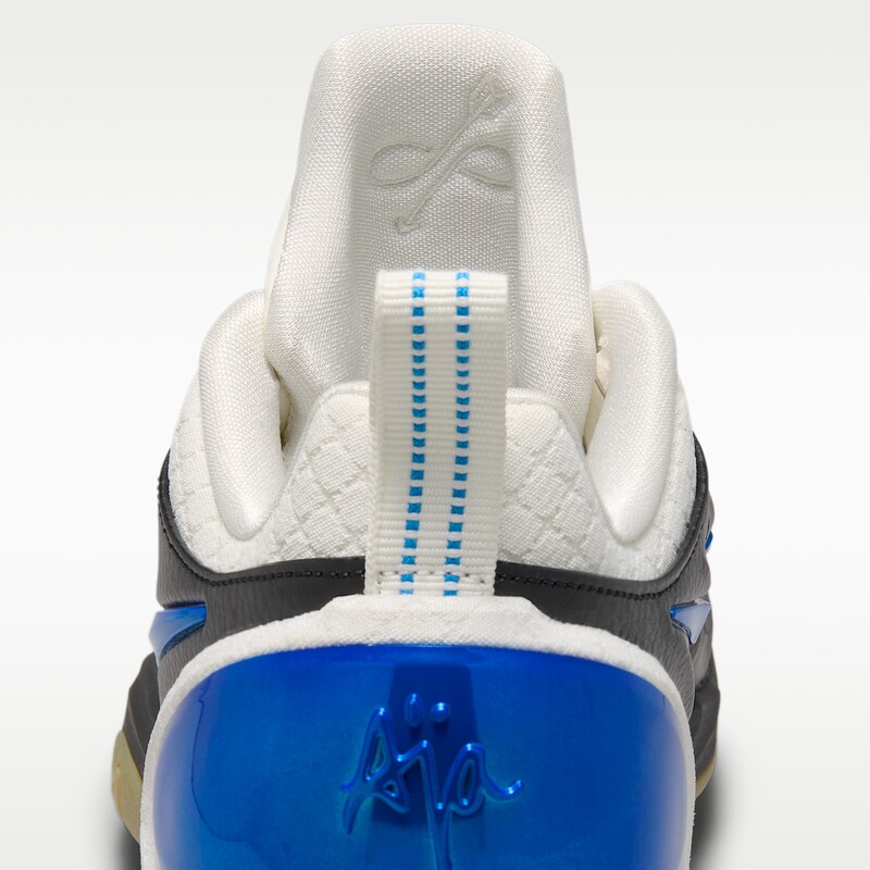 Nike A'Two "Standing Ovation" | IH1137-001