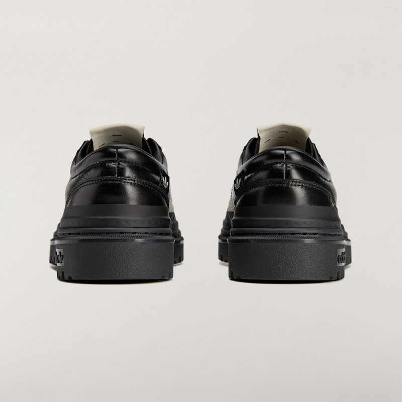 SFTM x adidas Samba LX Freizeit "Core Black" | KI4761