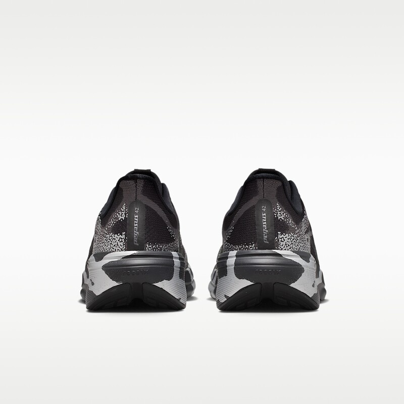 Nike Pegasus 42 "Disrupt Black" | IQ3928-001 Nike Pegasus 42 "Disrupt Black" | IQ3928-001