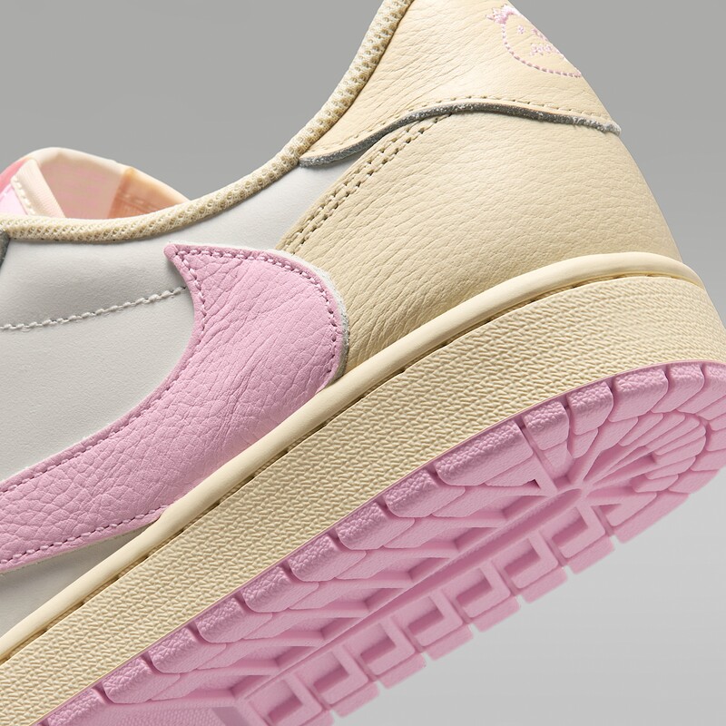 Travis Scott x Air Jordan 1 Low OG "Shy Pink" | IQ7604-100