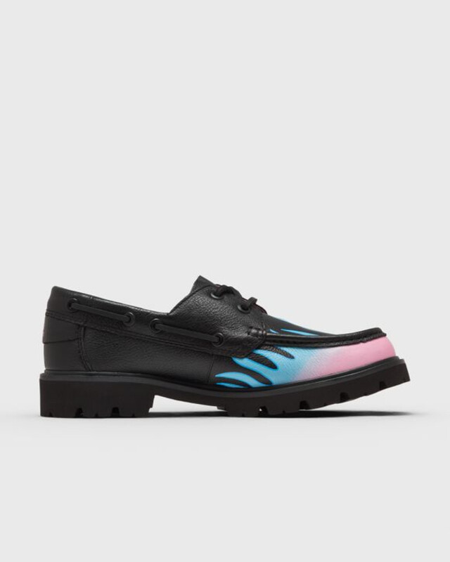 CLARKS x Bisous Bisous Cleyhill Fire "Black" | 261895327