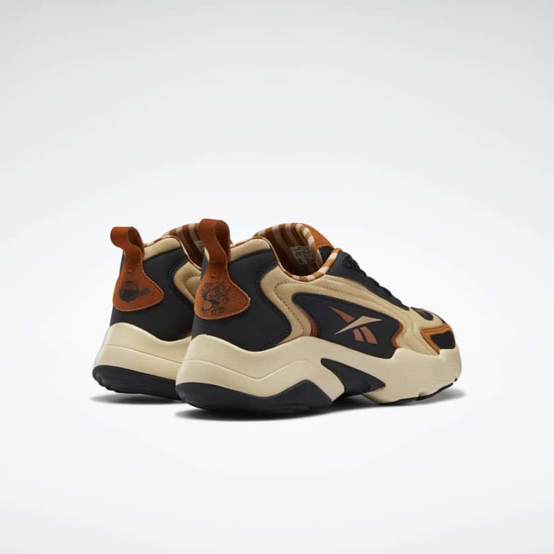 Kung Fu Panda x Reebok Vector Runner | H02990