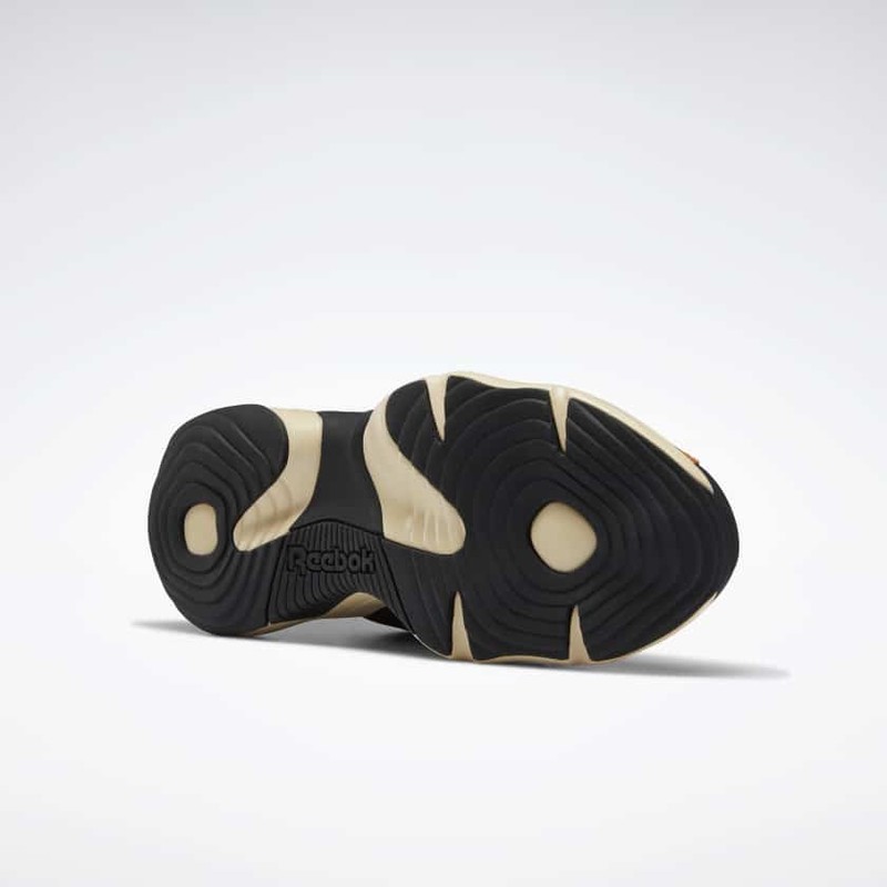 Kung Fu Panda x Reebok Vector Runner | H02990