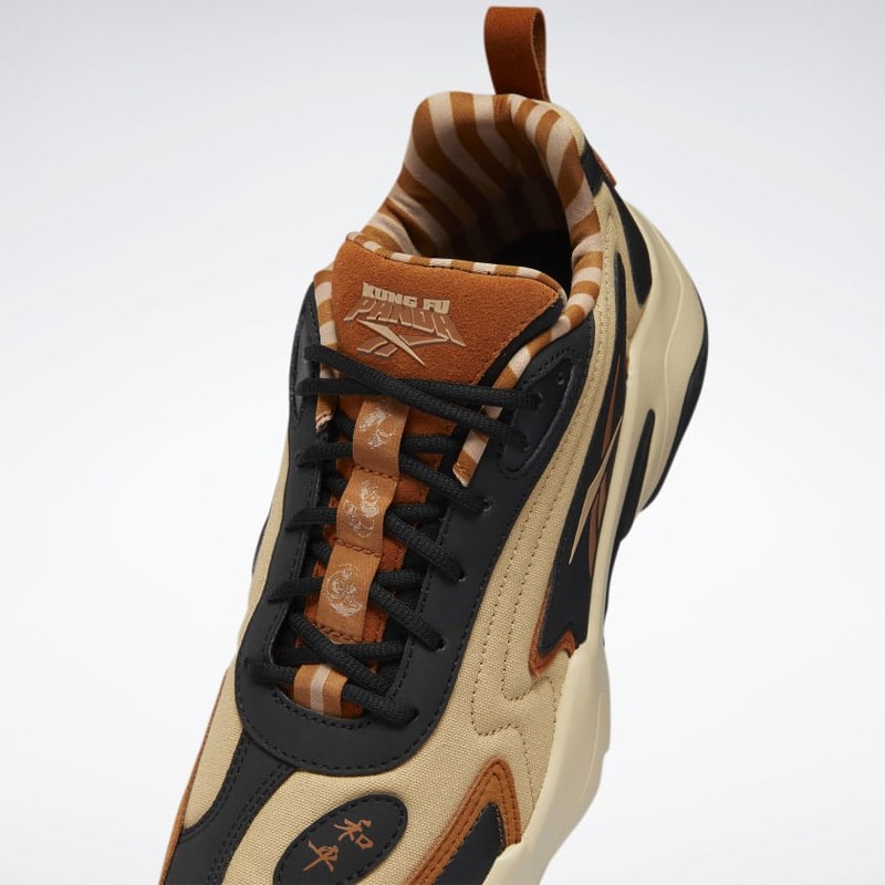 Kung Fu Panda x Reebok Vector Runner | H02990