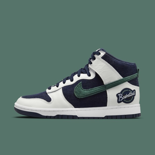 Erobert dieser Nike Dunk High aus Cord das Sneakerherz?
