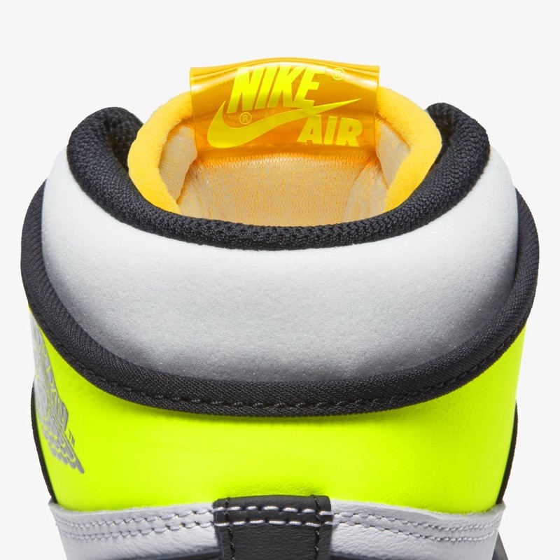 Air Jordan 1 High OG Volt Gold | 555088-118