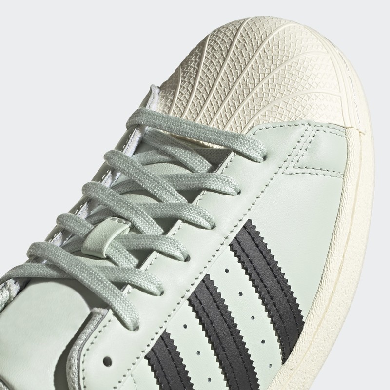 Star Wars x adidas Superstar The Child | GZ2751