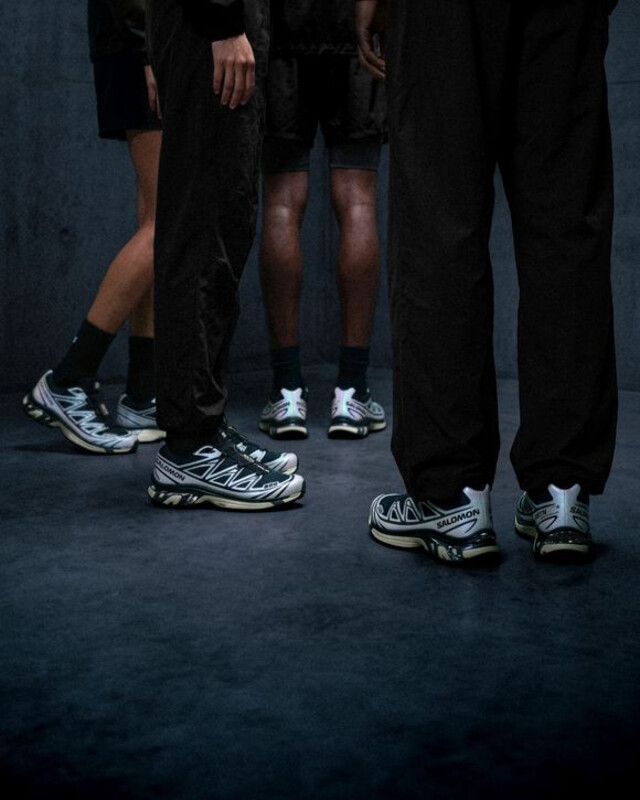 BSTN x Salomon XT-6 "Iridescent" | L45567700 BSTN x Salomon XT-6 "Iridescent" | L45567700