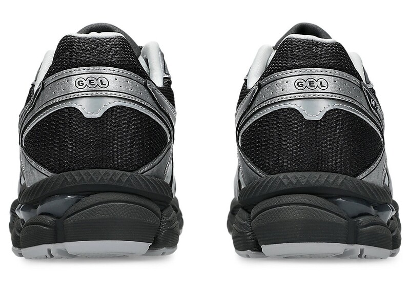 Asics Gel-Cumulus 16 "Glacier Grey/Carbon" | 1203B072-020