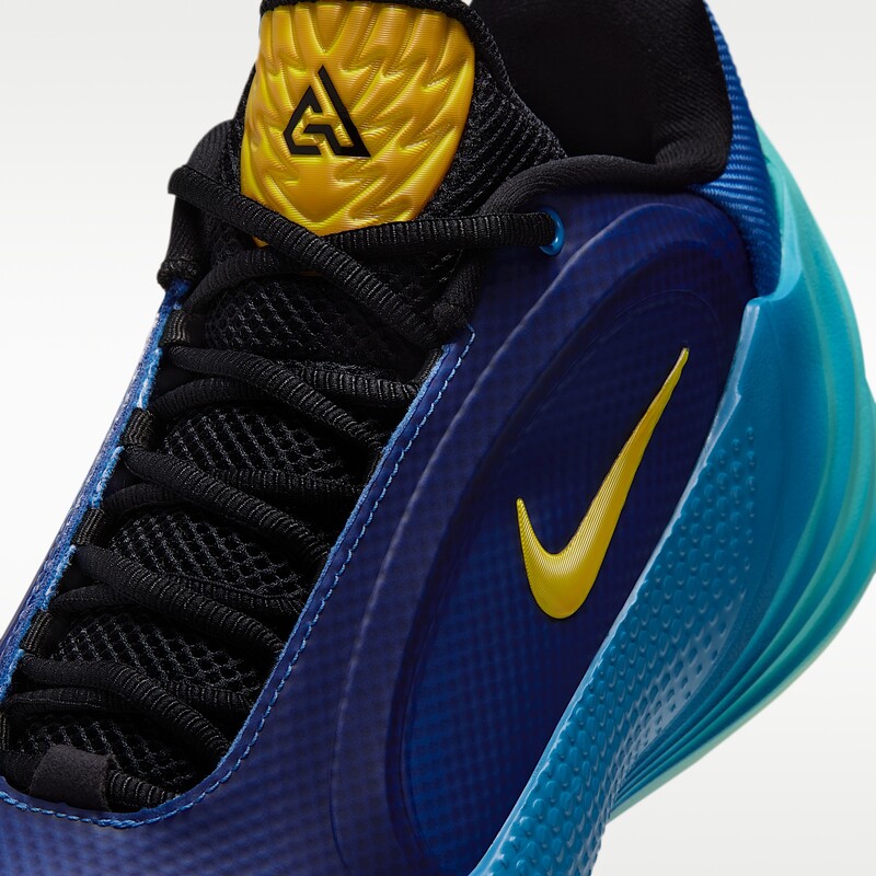 Nike Giannis Freak 8 "Star Blue" | IQ7703-400