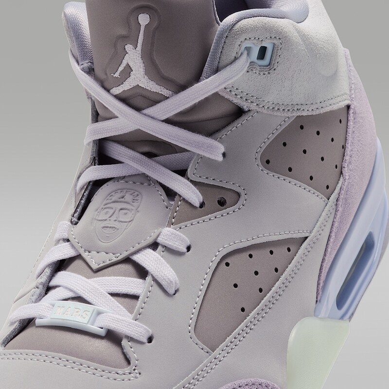 Space Jam x Jordan Son of Mars Low "Lunar Tunes" | IX6377-001 Space Jam x Jordan Son of Mars Low "Lunar Tunes" | IX6377-001