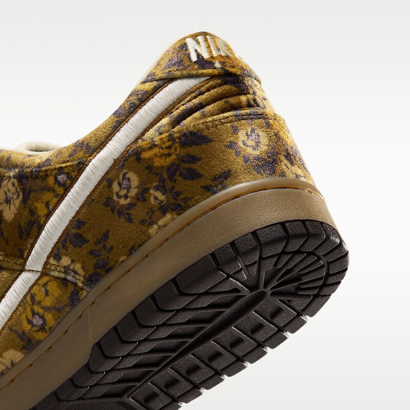 Nike Dunk Low "Golden Hops Brocade" | JF4566-900