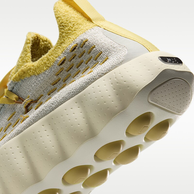 Nike Mind 002 Flyknit QS "Light Bone" | IR2176-003