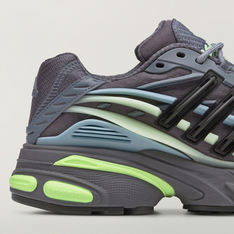 Pharrell Williams x adidas Adistar Jellyfish "Onix" | KH6728 Pharrell Williams x adidas Adistar Jellyfish "Onix" | KH6728
