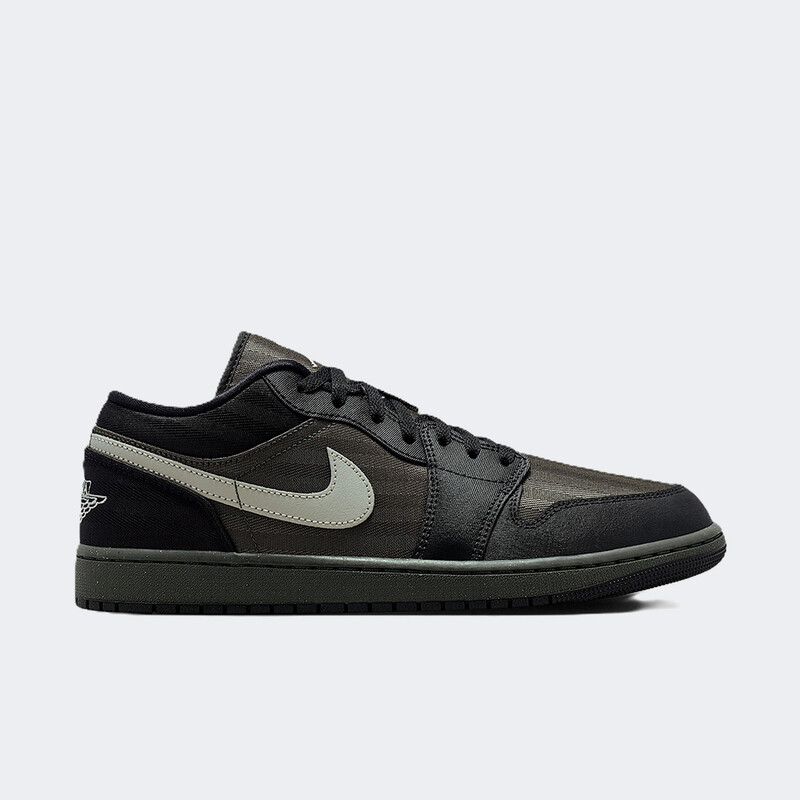 Air Jordan 1 Low SE "Black/Spruce Frog" | JA4564-010