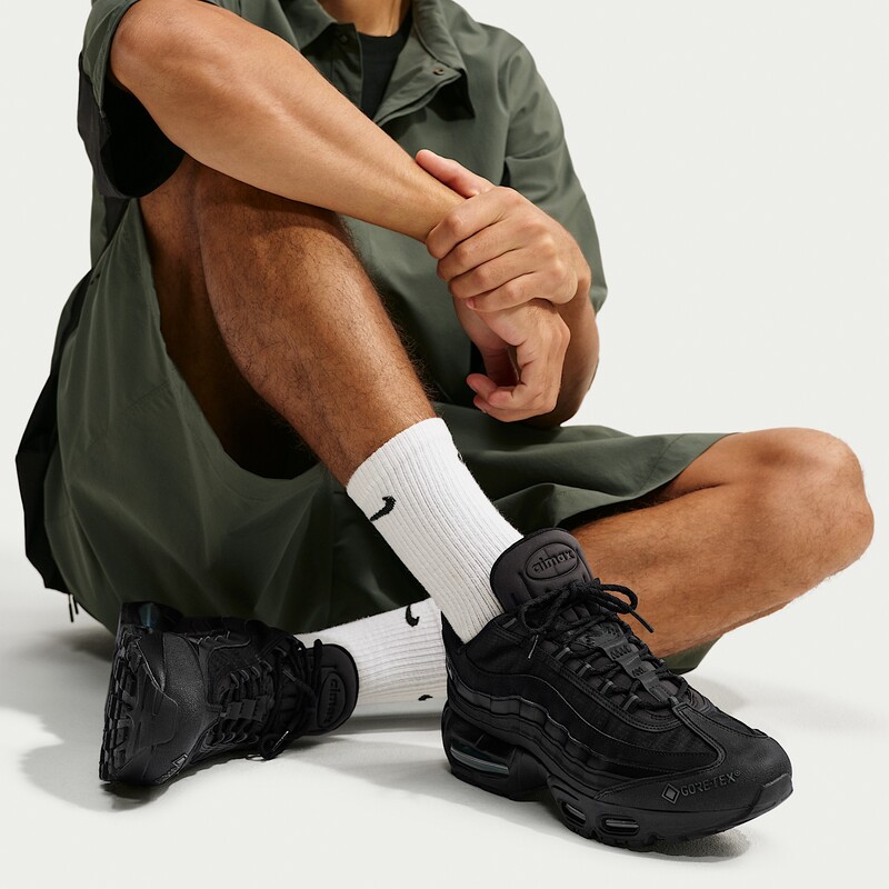 Nike Air Max 95 Big Bubble GORE-TEX "Black/Diffused Blue" | IO1877-002 Nike Air Max 95 Big Bubble GORE-TEX "Black/Diffused Blue" | IO1877-002