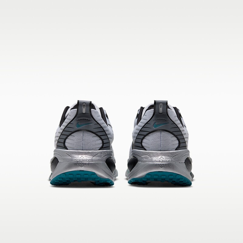 Nike Vomero 18 "Football Grey/Bright Spruce" | IQ0458-001