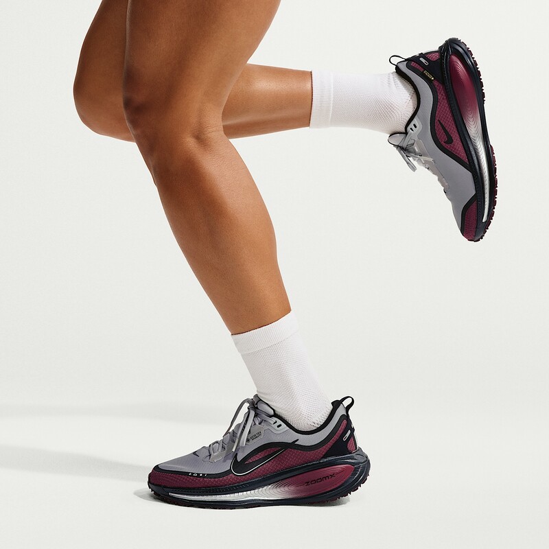 Nike Vomero 18 GORE-TEX "Smoke Grey/Pink Smoke" | IQ0467-001