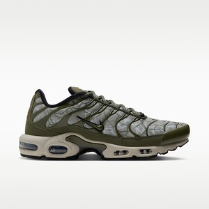 Nike Air Max Plus "Light Army" | IZ8912-320 Nike Air Max Plus "Light Army" | IZ8912-320