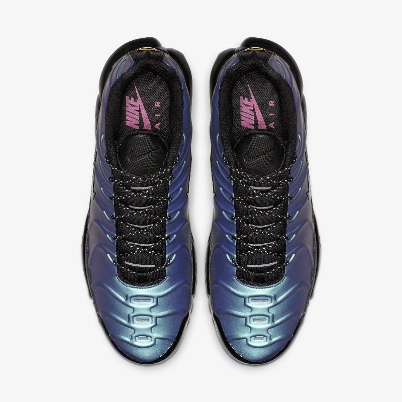 Nike Air Max Plus SE Throwback Future | AJ2013-006
