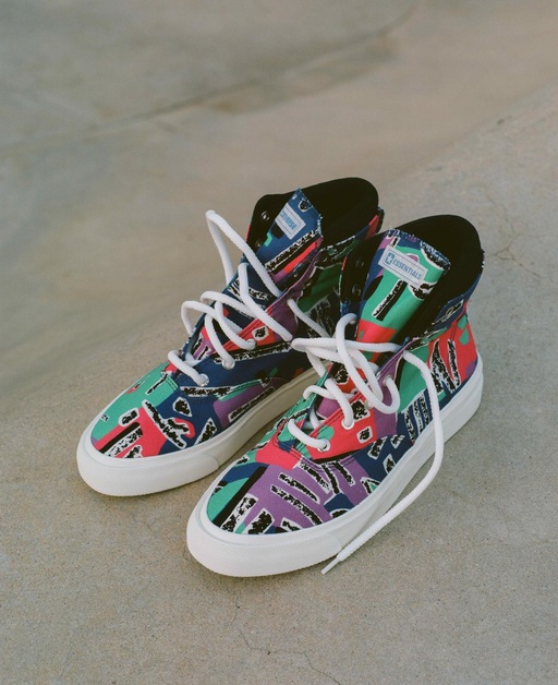 Converse und Fear of God ESSENTIALS beleben den 110 Jahre alten Converse Skidgrip wieder