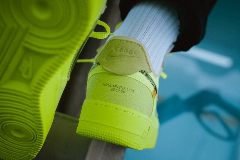 Off-White x Nike Air Force 1 Low Volt | AO4606-700