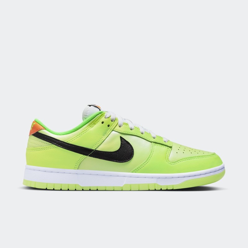Nike Dunk Low "Glow In The Dark" | FJ4610-702