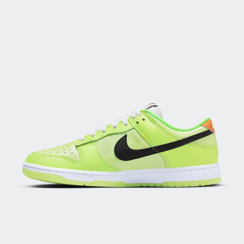 Nike Dunk Low "Glow In The Dark" | FJ4610-702