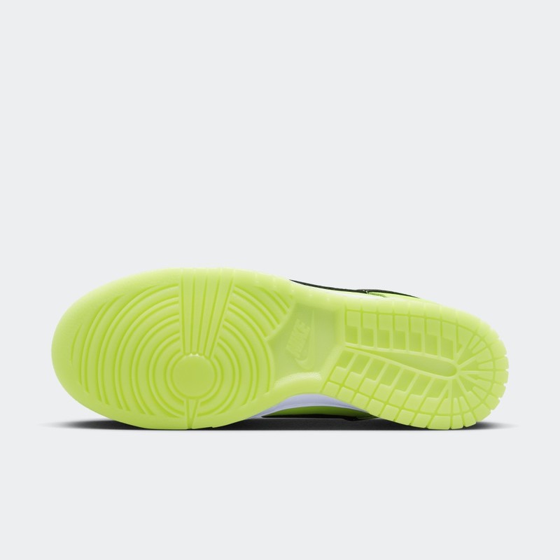 Nike Dunk Low "Glow In The Dark" | FJ4610-702