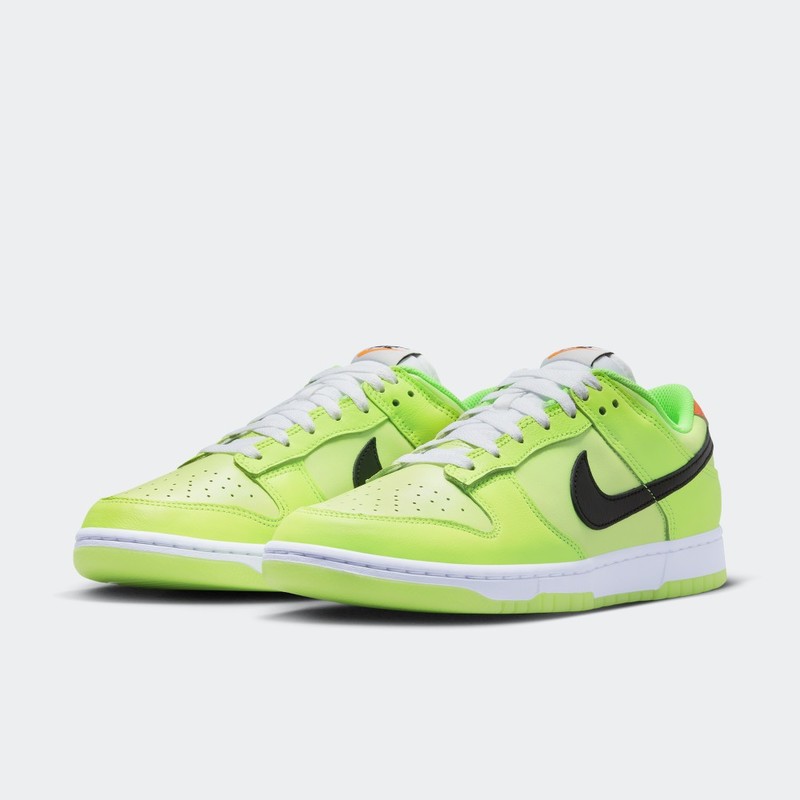 Nike Dunk Low "Glow In The Dark" | FJ4610-702