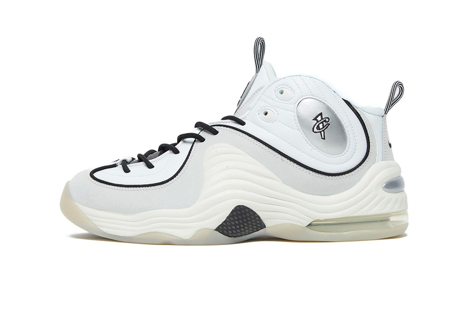 Dezente schwarze Hits auf dem Nike Air Max Penny 2 „EMB“ Dezente schwarze Hits auf dem Nike Air Max Penny 2 „EMB“