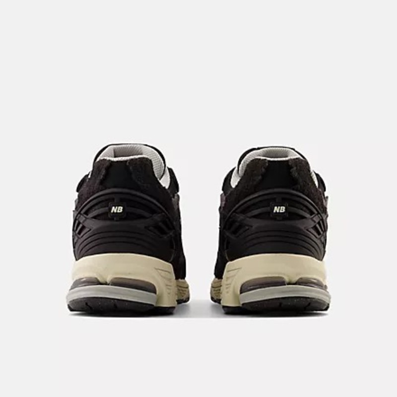 New Balance 1906 Black - Protection Pack | M1906DD