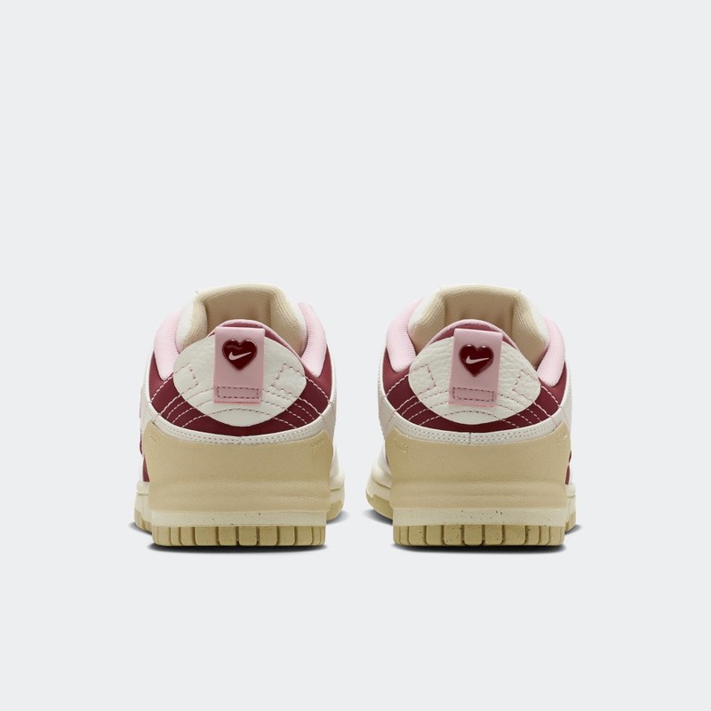 Nike Dunk Low Disrupt 2 "Valentines Day" | FD4617-667