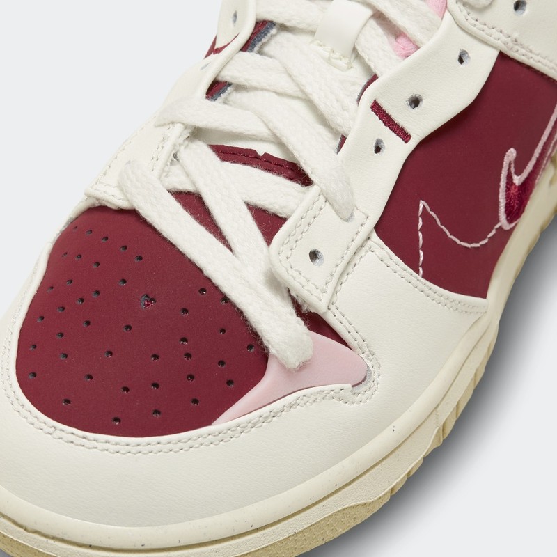 Nike Dunk Low Disrupt 2 "Valentines Day" | FD4617-667