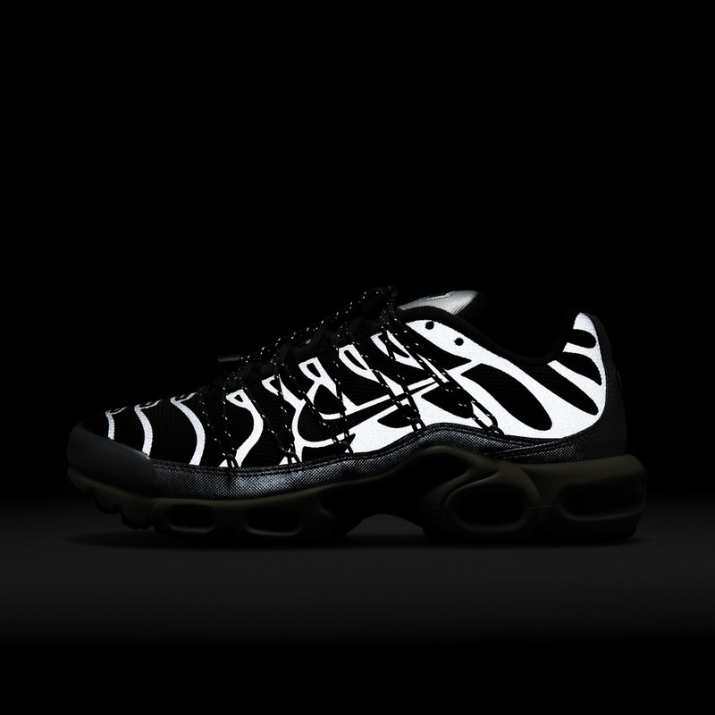 Nike Air Max Plus WMNS Lace Toggle | FD0799-001