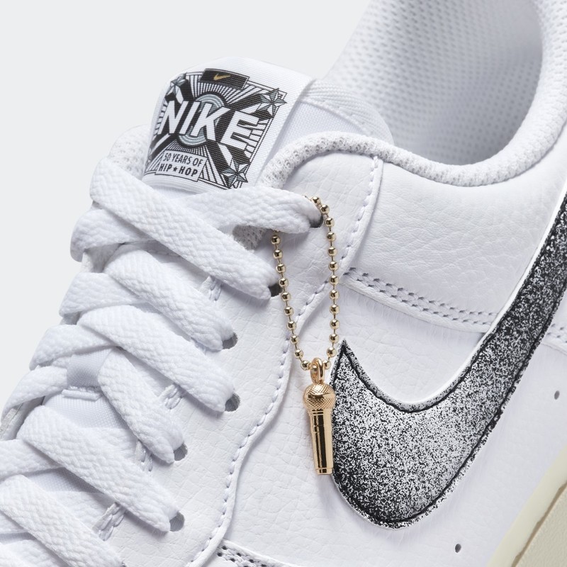 Nike Air Force 1 "Classics" | DV7183-100