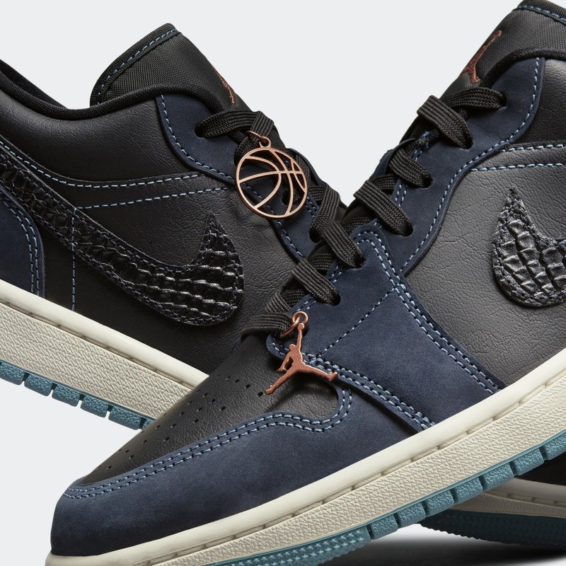 Air Jordan 1 Low "Black Snakeskin" | FJ5478-010
